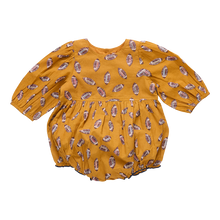 Load image into Gallery viewer, Pink Chicken Flying Footballs Brooke Bubble
