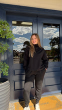 Load image into Gallery viewer, Varley The Slim Cuff Pant- Black
