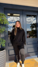 Load image into Gallery viewer, Varley Betsy - Black
