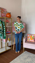 Load image into Gallery viewer, QUEEN OF SPARKLES LIGHT GREEN SHAMROCK TEE
