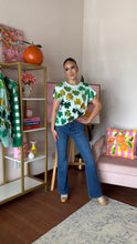 Load image into Gallery viewer, QUEEN OF SPARKLES LIGHT GREEN SHAMROCK TEE
