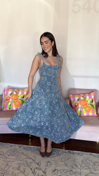 EN SAISON SPLICED EMB FLORAL DENIM FIT N FLARE MIDI DRESS