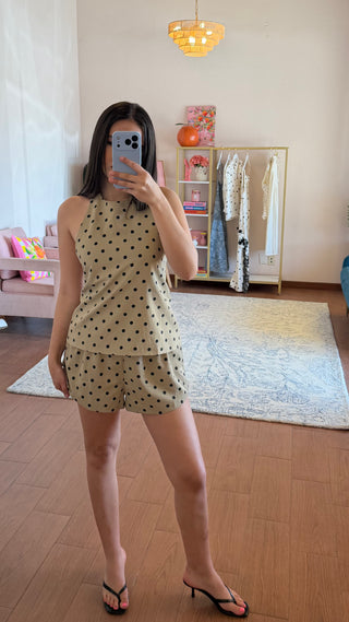 EN SAISON HIGH WAIST DART SHORTS