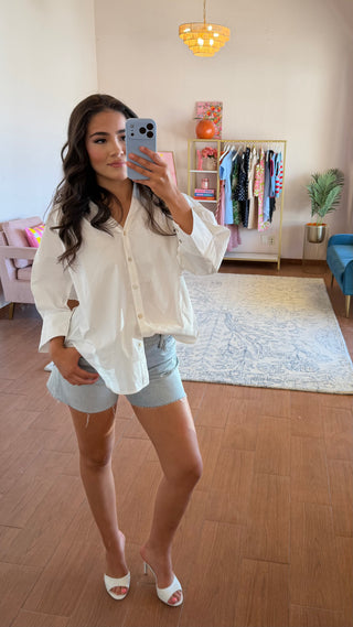 V-NECK COLLAR WIDE CUFF SHIRT