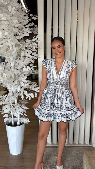FARM RIO FLOWERS ARCH OFF WHITE MINI DRESS