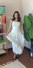 Load image into Gallery viewer, EN SAISON Ivory Maxi Dress
