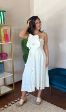Load image into Gallery viewer, Farm Rio Off-White Garden Midi Dress
