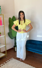 Load image into Gallery viewer, ASTR The Label Aine Top- Yellow
