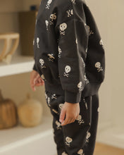 Load image into Gallery viewer, Quincy Mae Relaxed Fleece Sweat Set- Crossbones
