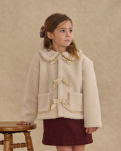 Load image into Gallery viewer, RYLEE + CRU SHEARLING COLLARED COAT-NATURAL
