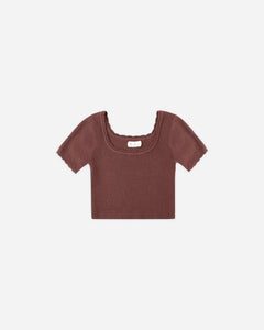 RYLEE + CRU SCALLOP TEE-BURGUNDY