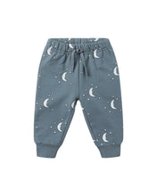 Load image into Gallery viewer, Quincy Mae Relaxed Fleece Sweatset- Silver Moons
